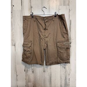 Unionbay Men’s Cargo Shorts Size 40 Khaki Tan Cotton Spandex Pockets Casual